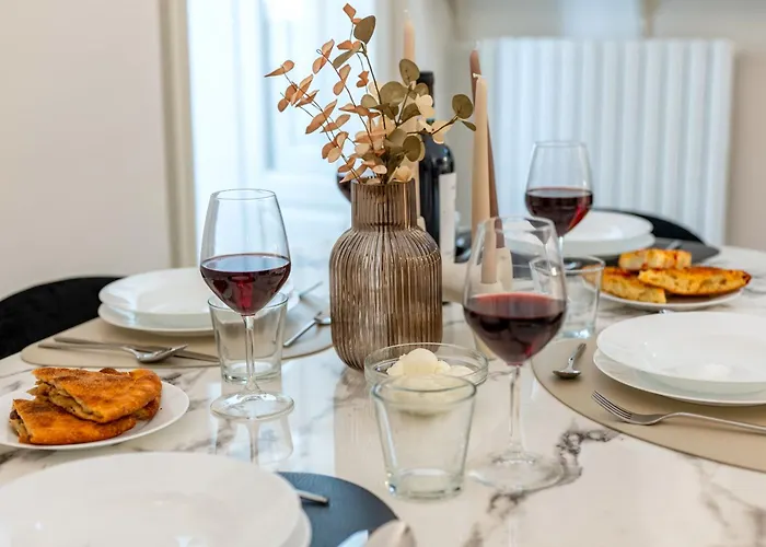 The Historic In The Centre Of Near Parking Apartament Bari