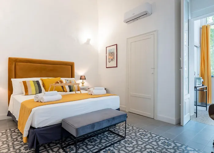 The Historic In The Centre Of Near Parking * Bari